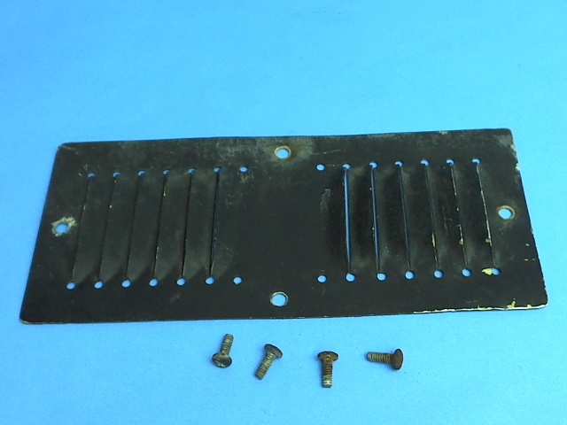 60-550089 Beechcraft - COVER - LOUVERED HEATER DUCT VENT